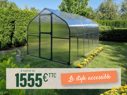 serre-polycarbonate-premium-dans-jardin-a-partir-de-mille-cinq-cent-cinquante-cinq-euros