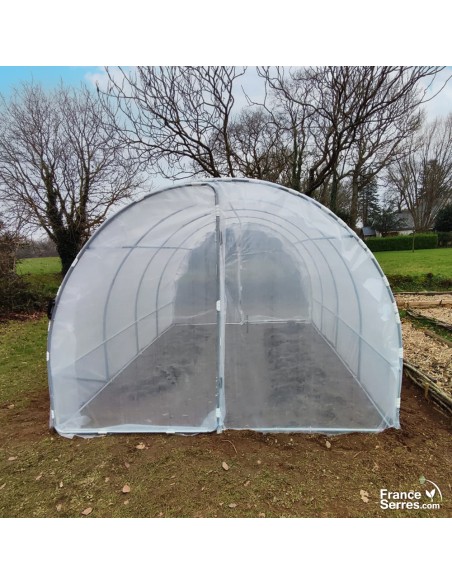 Serre tunnel de jardin avec 2 portes sur charnières et bâche thermique 12m²