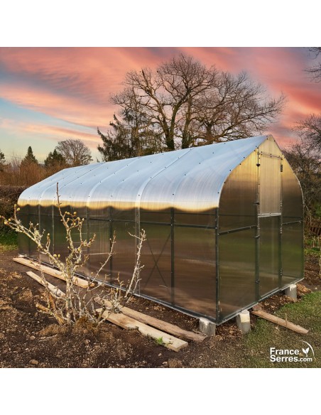 Serre Polycarbonate 15m² de qualité