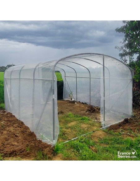 Montage de serre tunnel 12m² avec pied droit