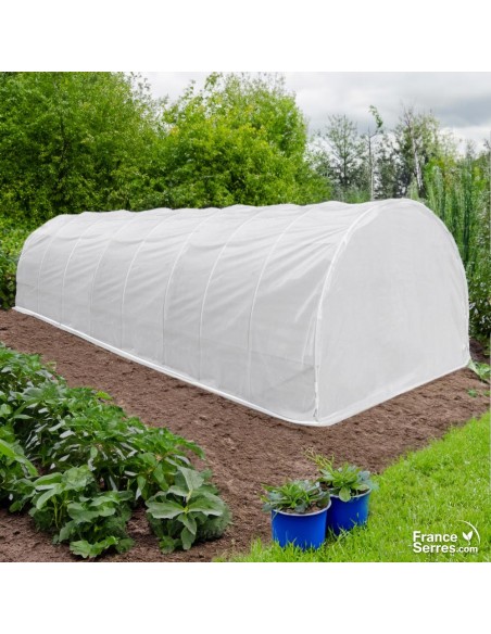 Serre tunnel de jardin en forme de demi-lune, de 24 m² avec son pignon plein