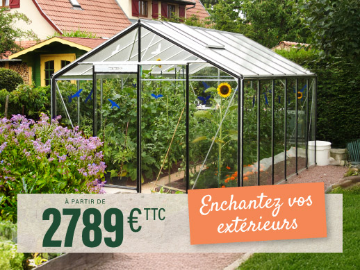 photo-serre-en-verre-dans-un-jardin-avec-plantations-a-partir-de-deux-mille-sept-cent-quatre-vingt-neuf-euros